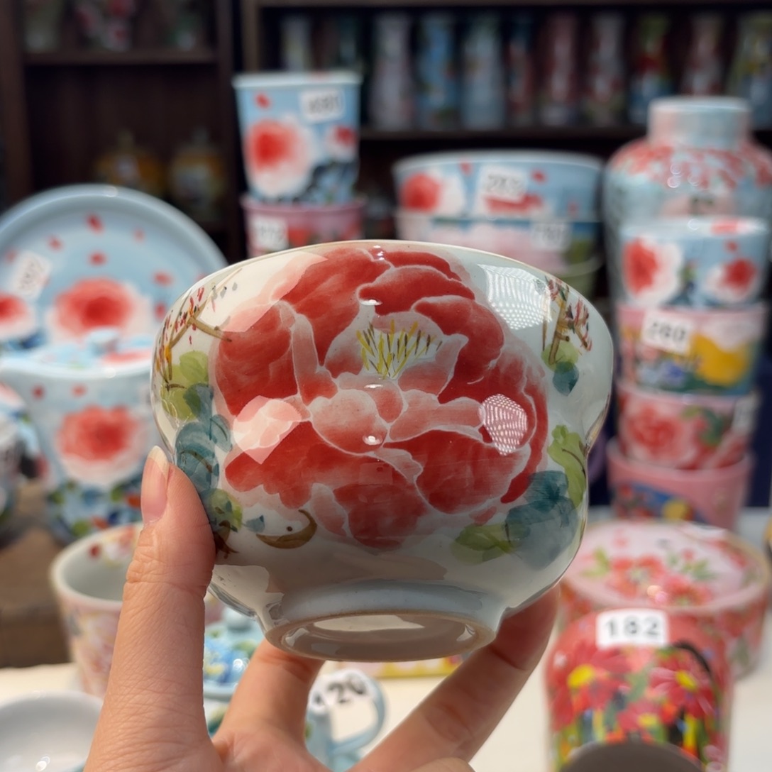 瓷片兔兔好可爱呀啊