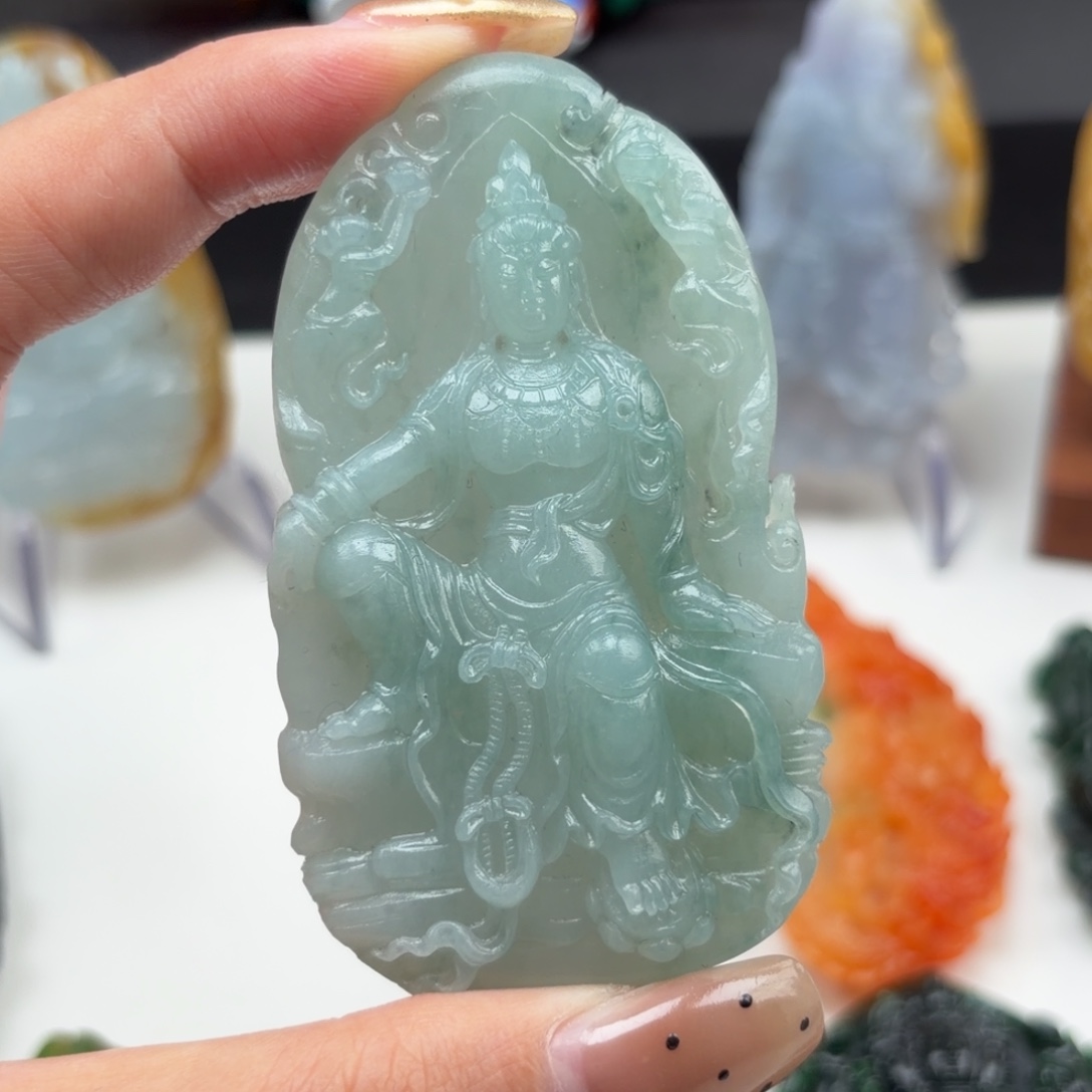 定制翡翠未镶嵌水月观音