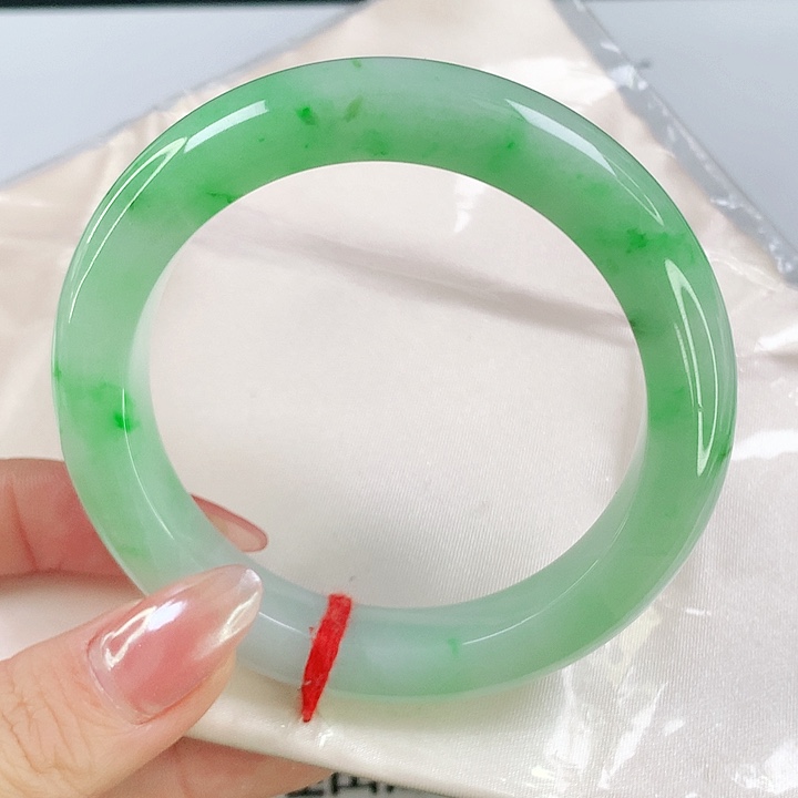 翡翠未镶嵌手镯57.8圈218