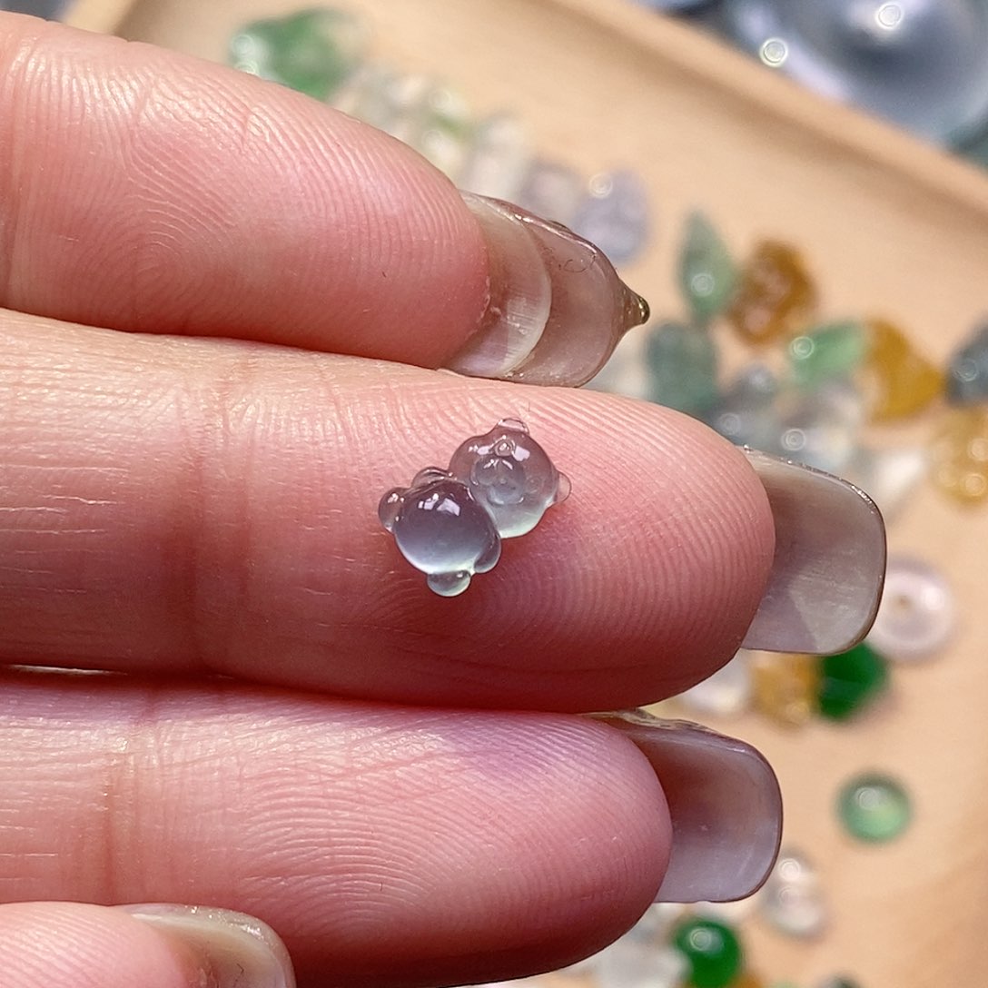 翡翠颈饰未镶嵌翡翠