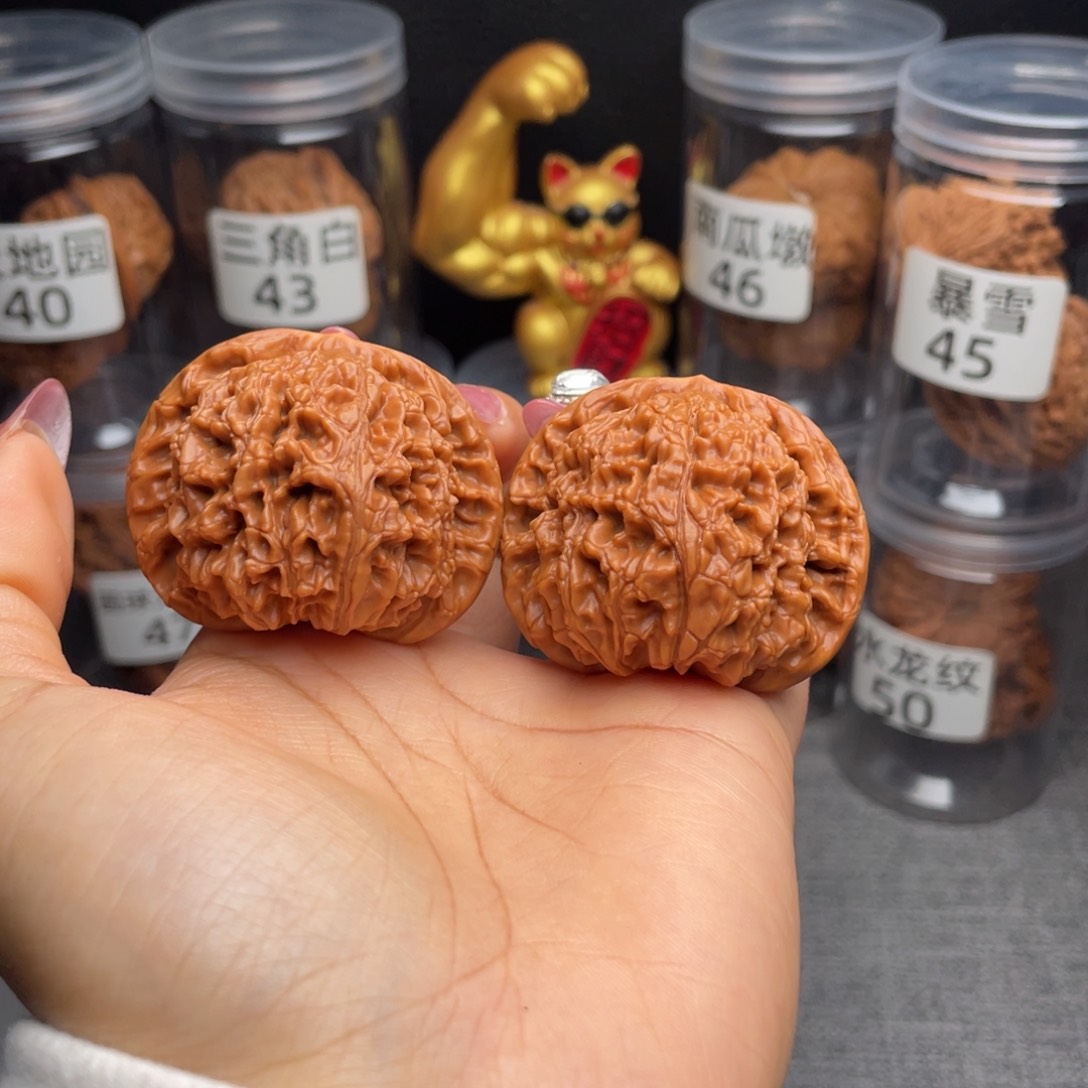 文玩核桃把件水龙