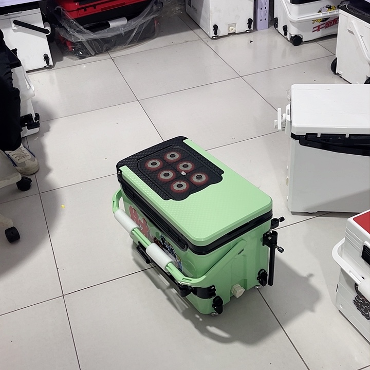 PP30靠背马卡龙绿瑕疵