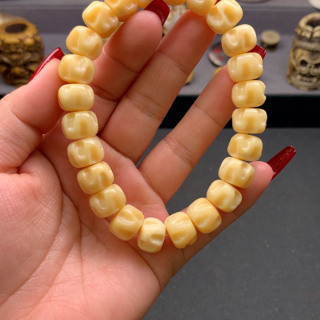 驼骨把件好看又好盘