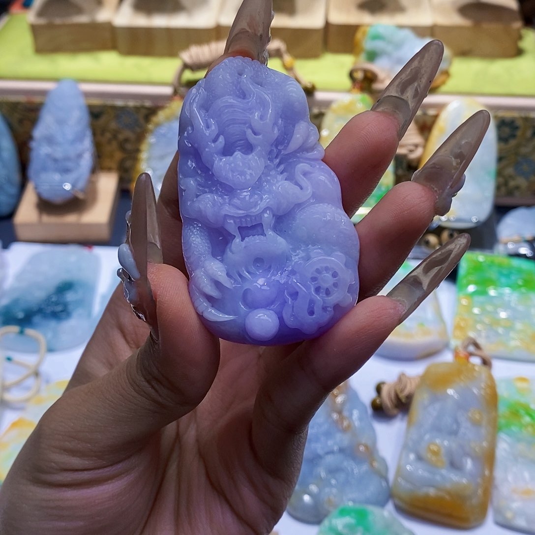 定制翡翠未镶嵌领*方天然缅甸翡翠A货