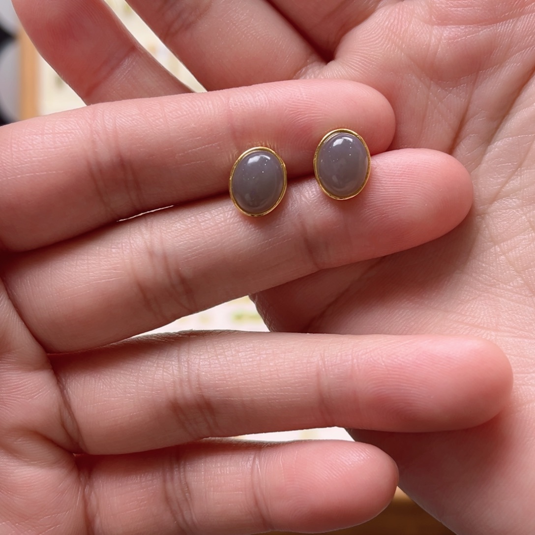 婷***婷和田玉银S925镶嵌耳饰