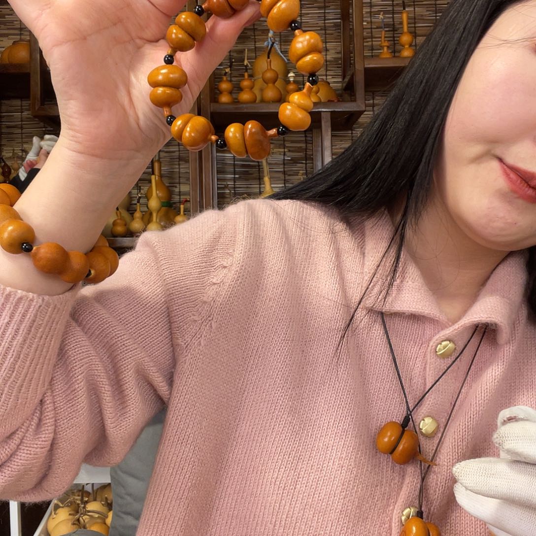 巧***生大叶紫檀（黑酸枝木类）