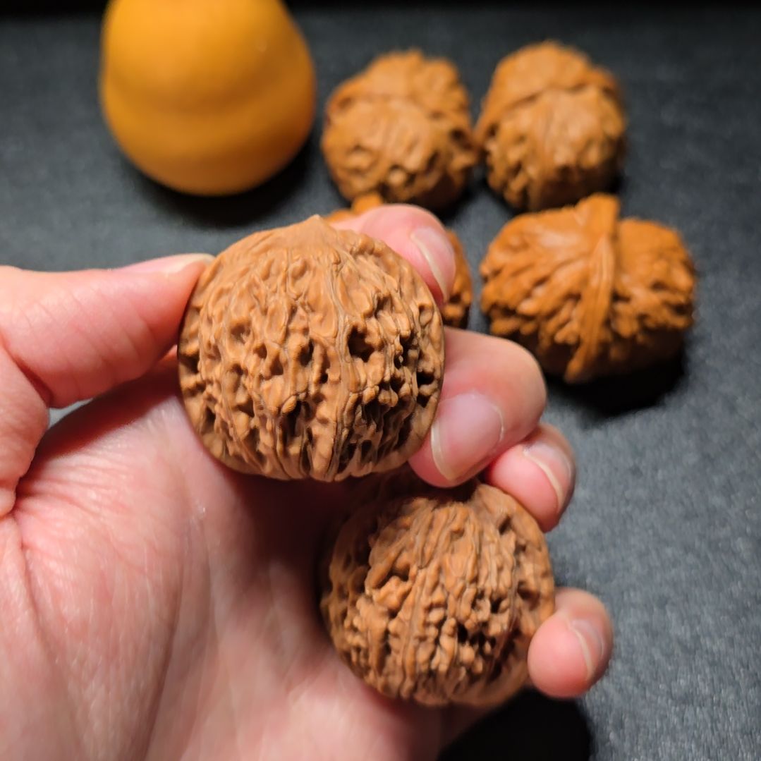 文玩核桃吊坠野生石子磨全品