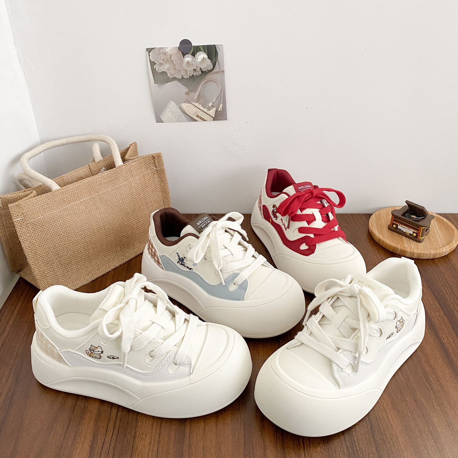 希玥刺绣厚底面包鞋女2026春季爆款韩系时尚小白鞋配裙子百搭板鞋