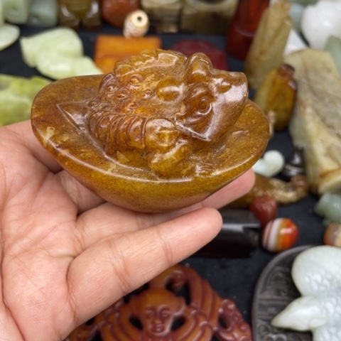 蛇纹石玉未镶嵌颈饰64