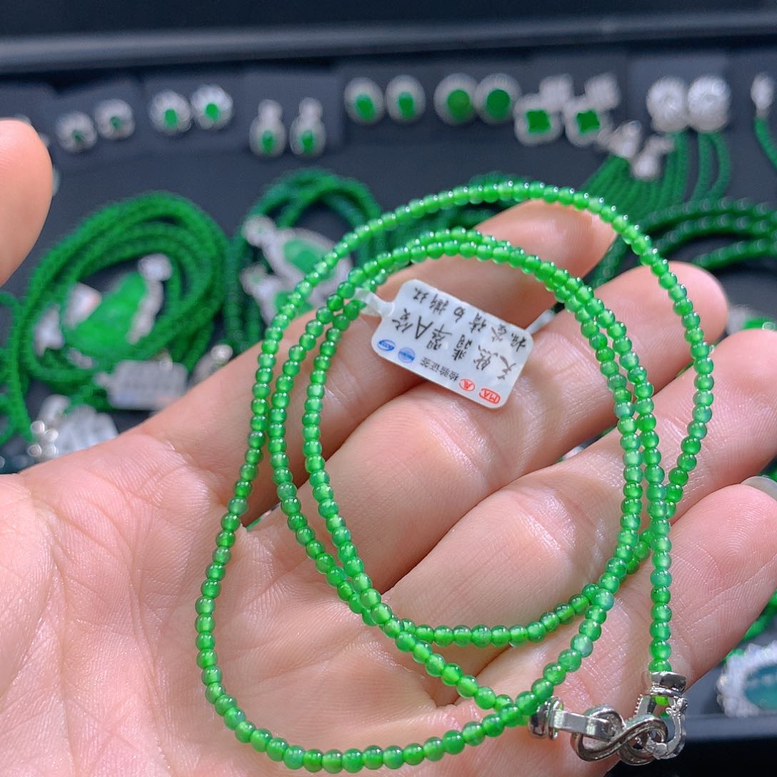 翡翠手链未镶嵌翡翠2.5