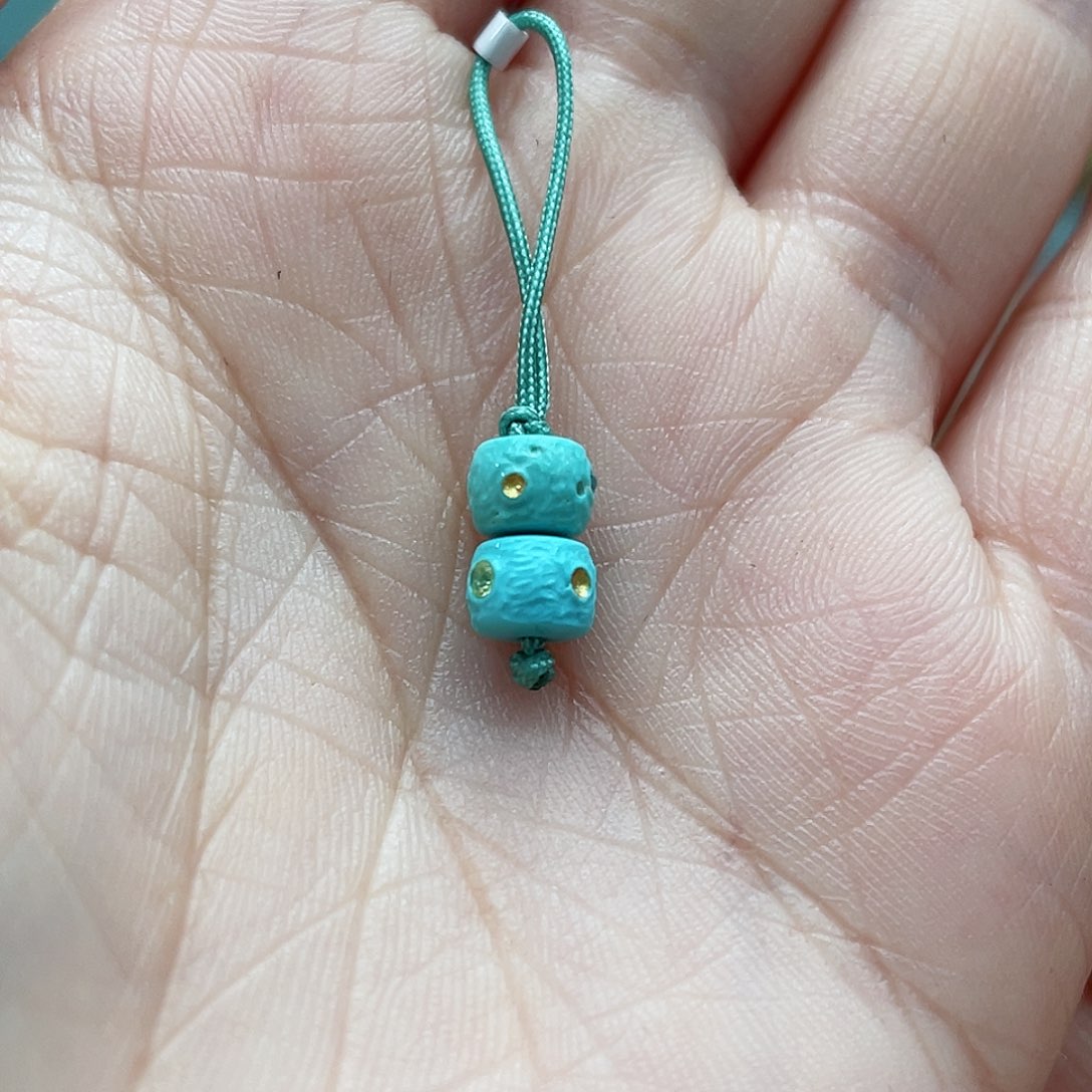 绿松石颈饰未镶嵌