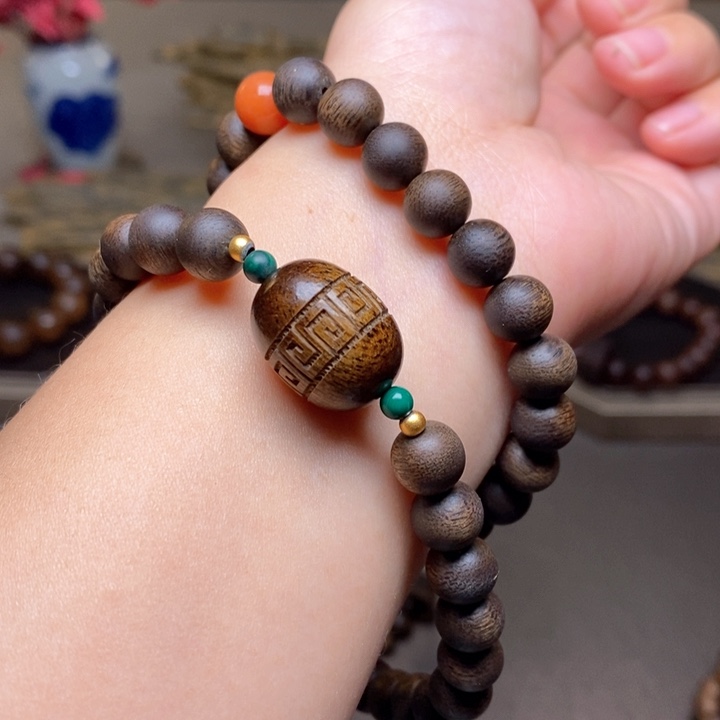 沉香手串越南芽庄紫棋楠0.8➕红土沉香木雕设计