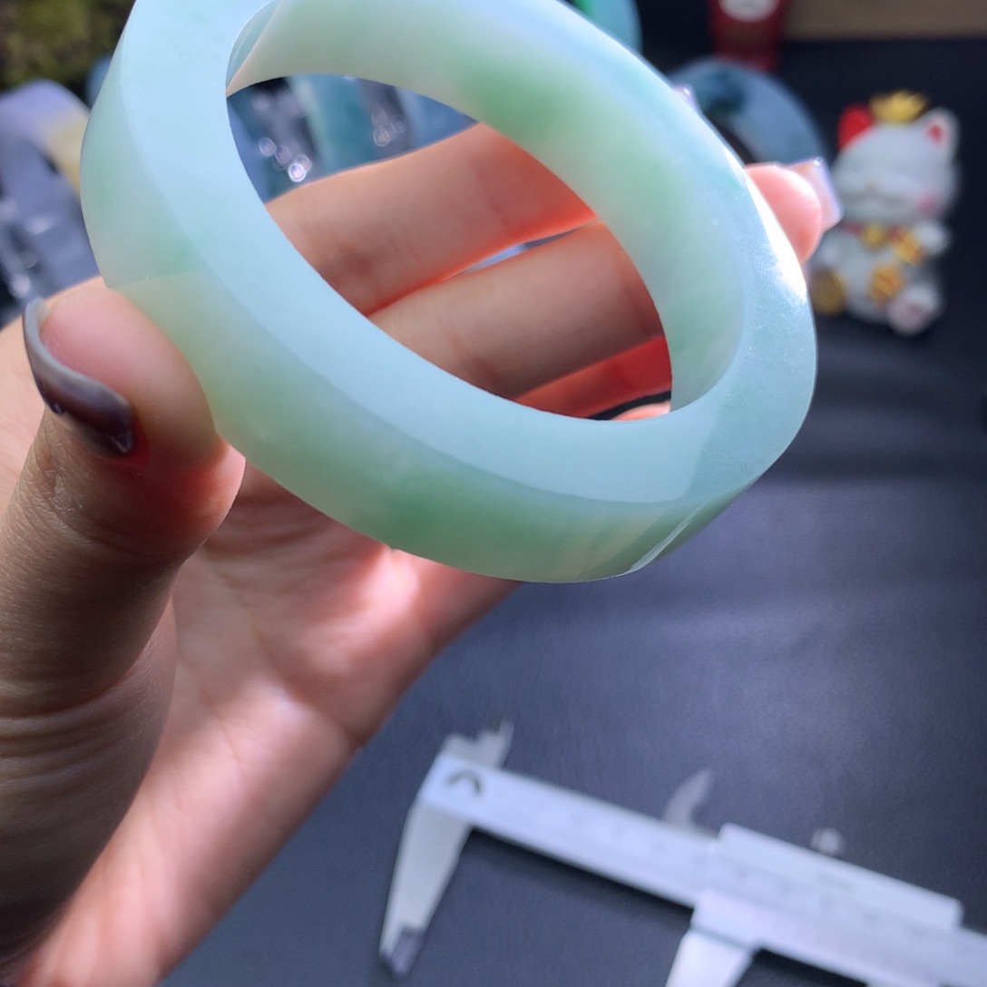 未镶嵌翡翠定制翡翠