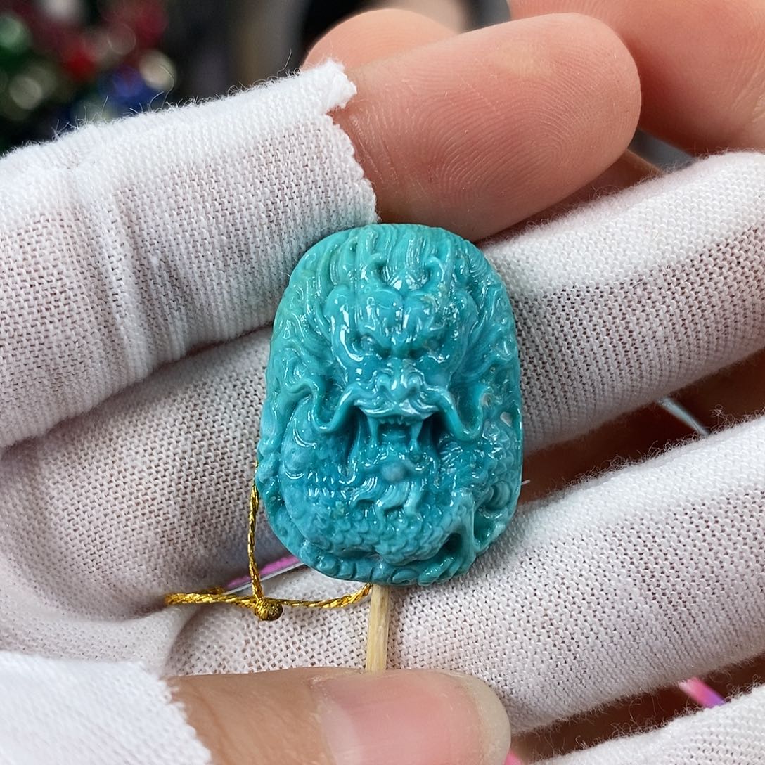 绿松石未镶嵌珠宝奇石