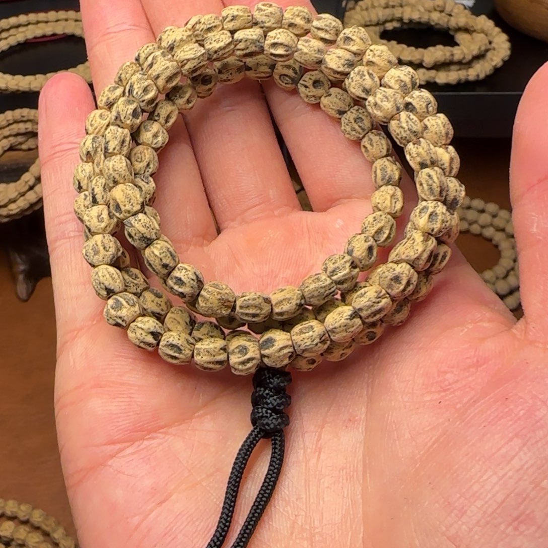 柏香籽/百香籽手串o*h