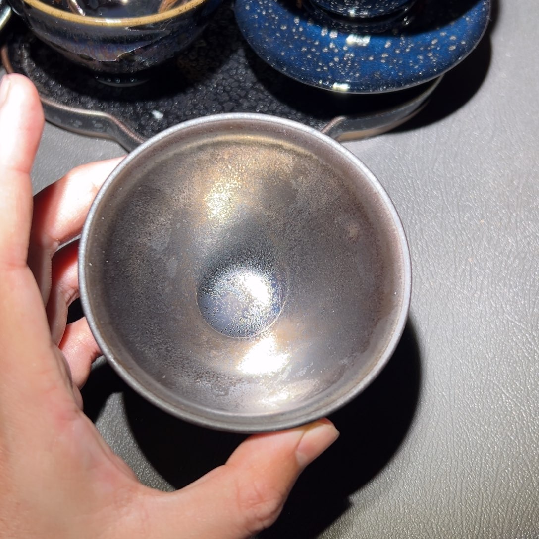 茶盏你在那里等一下哈