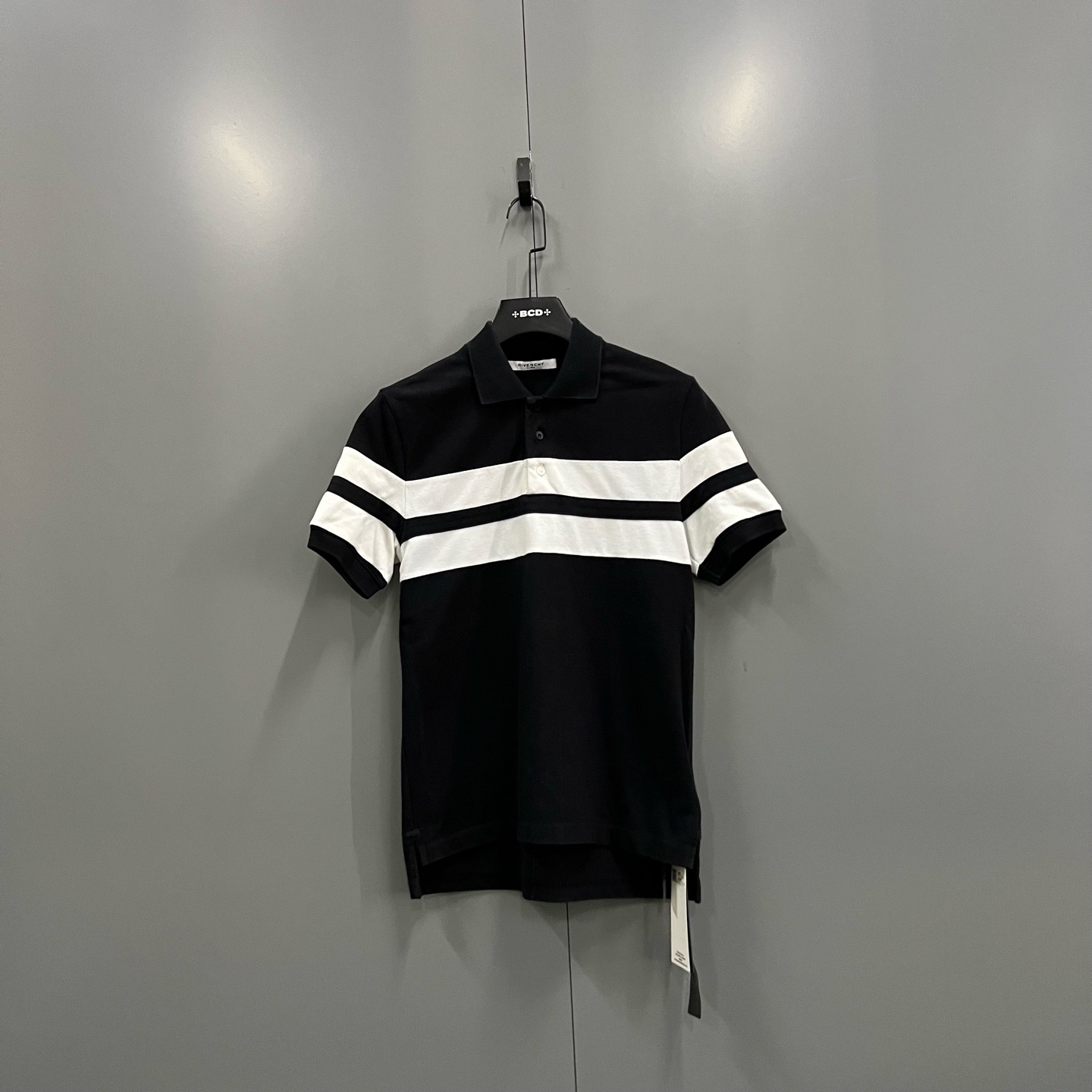 95新 Givenchy/纪梵希 zz54 黑白拼接短袖polo衫 XS码/103443