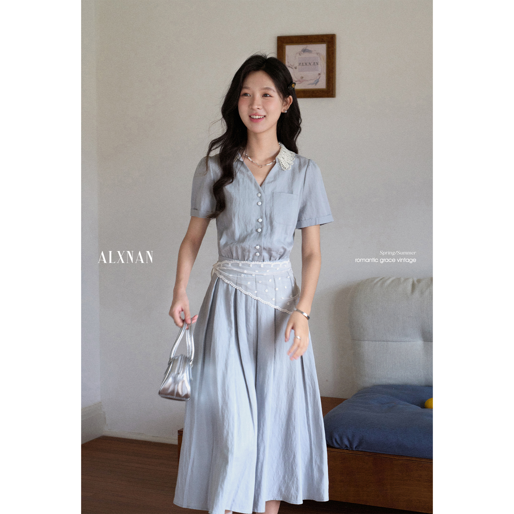 【清清】蓝色花边V领连衣裙女夏新款气质小众短袖长裙DYL661835