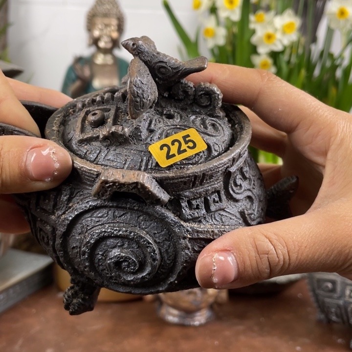 又是摆烂的一天啊哦蘭****?