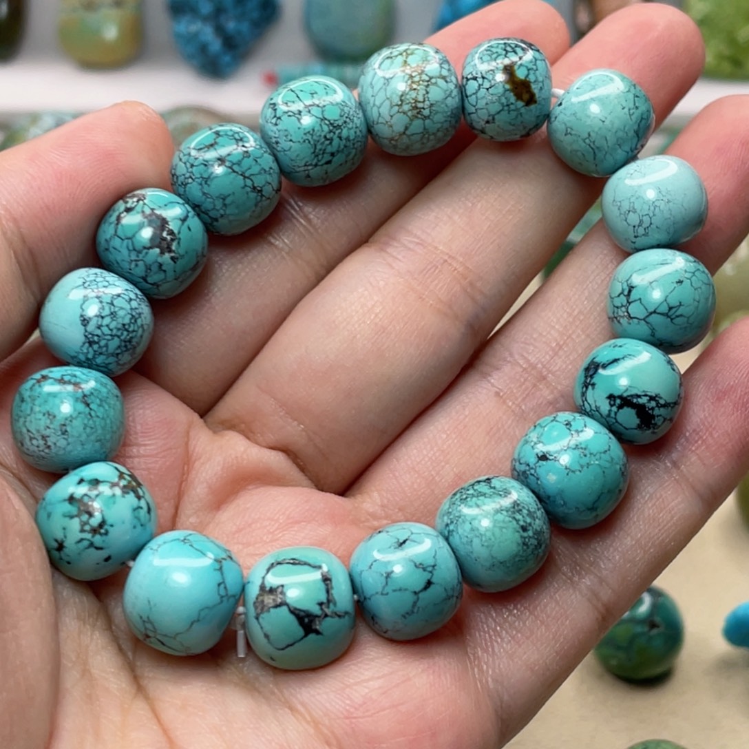 绿松石未镶嵌珠宝奇石