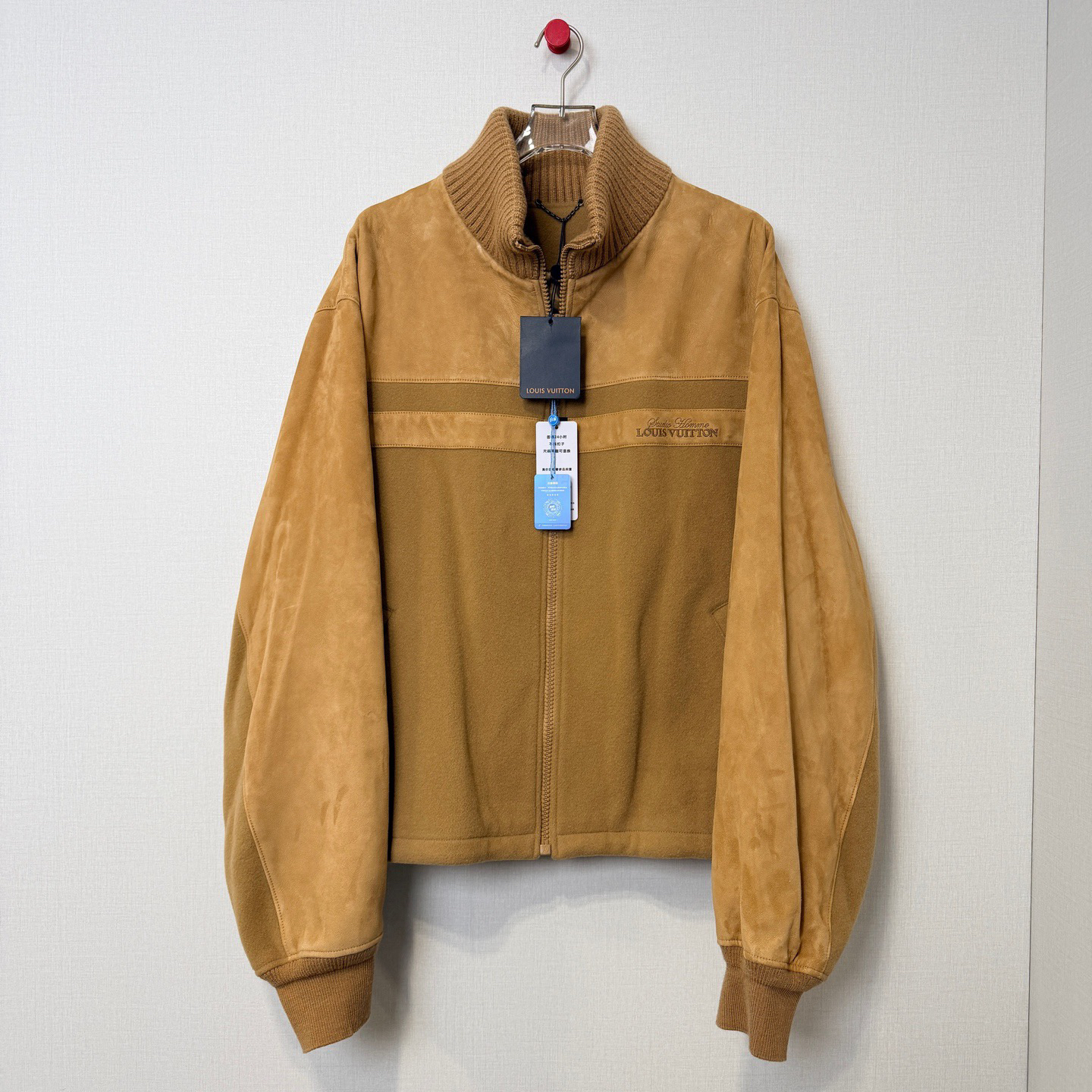 未使用 LouisVuitton/路易威登 卡其黄麂皮外套/60/编号12014