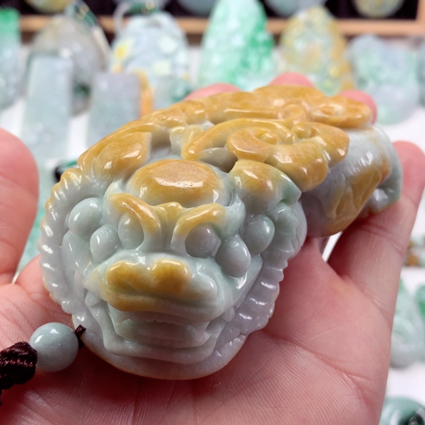 【闪购商品】翡翠吊坠(不含链)未镶嵌