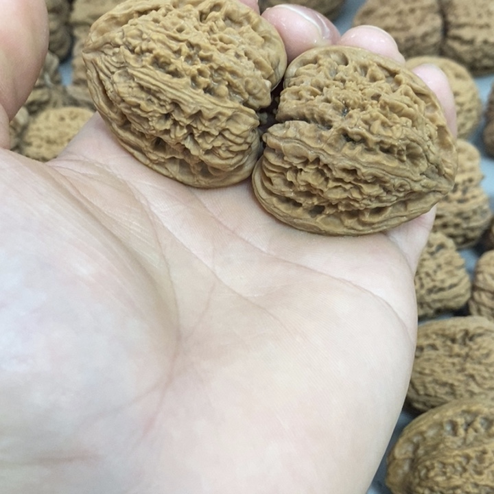 M***V吊坠文玩核桃高炮三角南疆