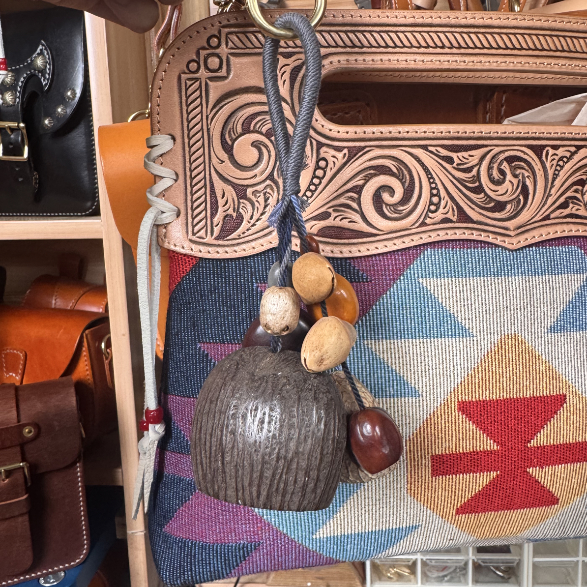 【粉丝福利】云南手工缝制天然果实风铃包挂摇铃种子钥匙链包包挂饰