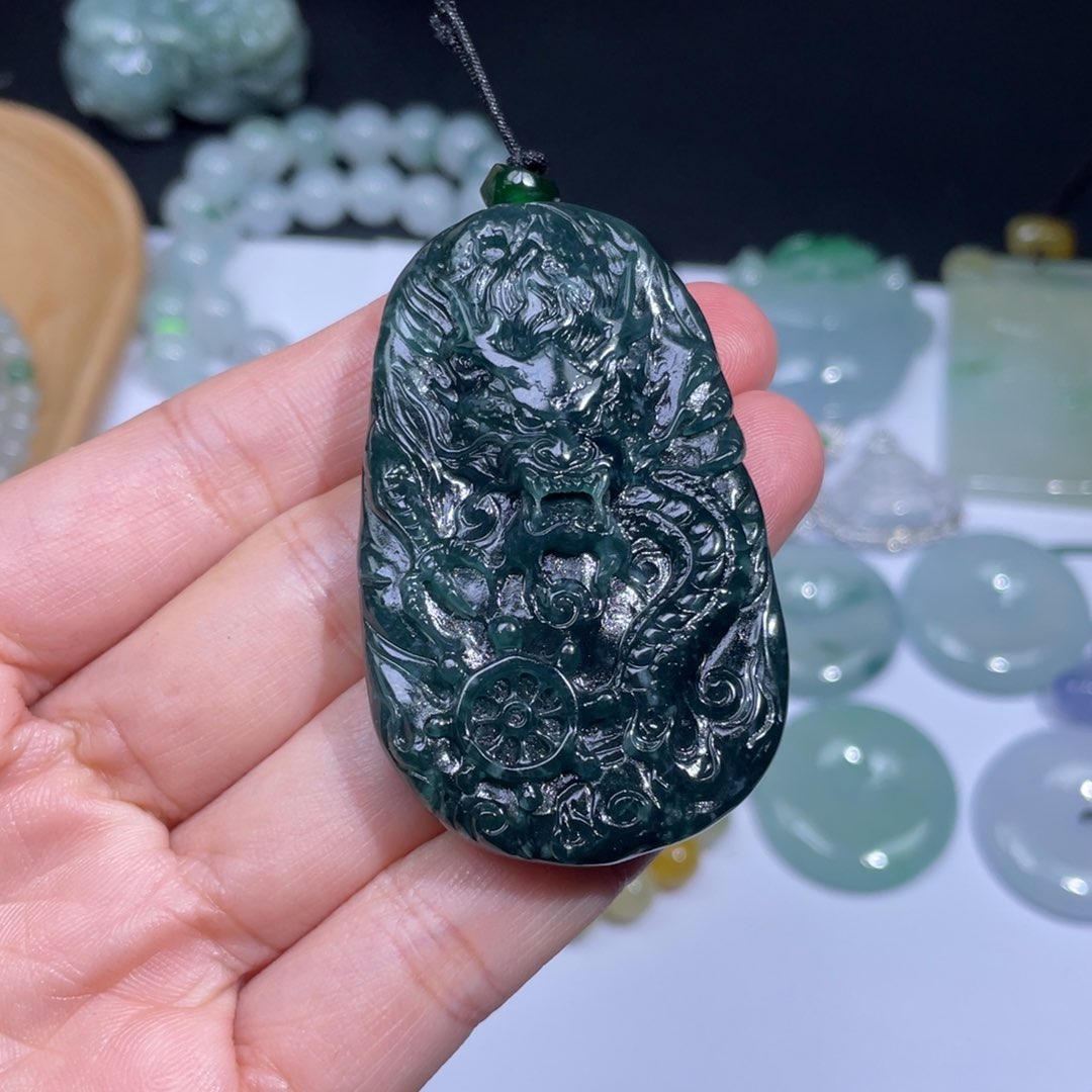 翡翠戒指未镶嵌牌子