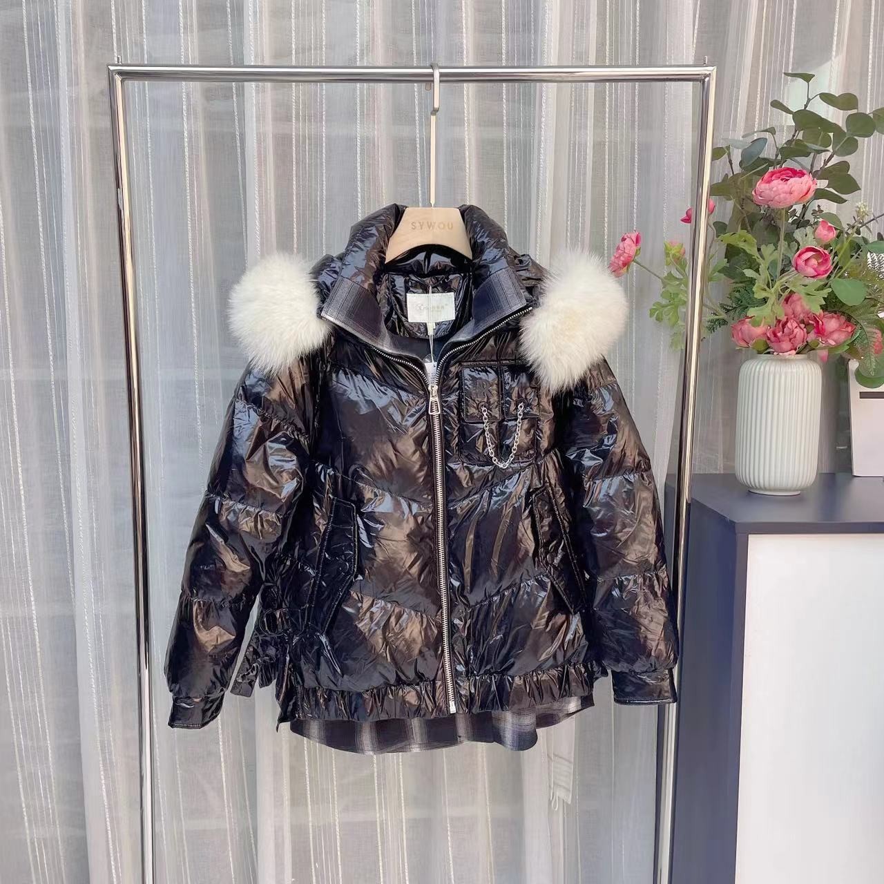 连帽羽绒服女2024冬加厚保暖外套【51W080】