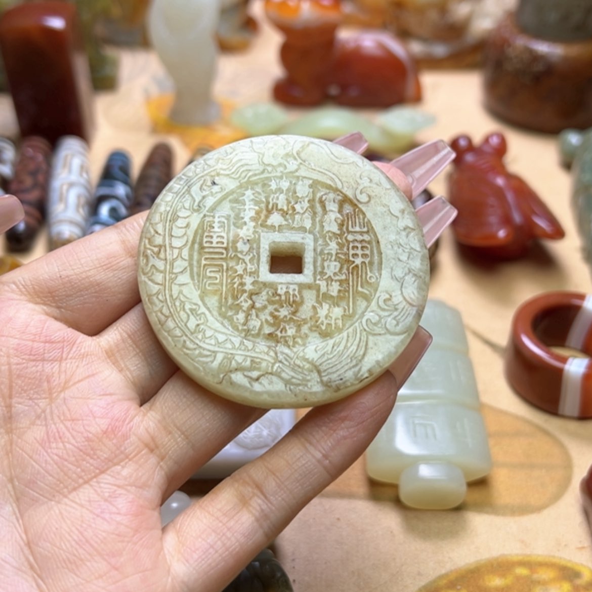 【闪购商品】蛇纹石玉颈饰未镶嵌