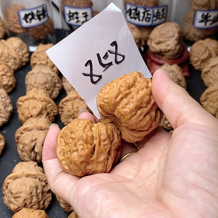 勇***星吊坠文玩核桃我也想去看看