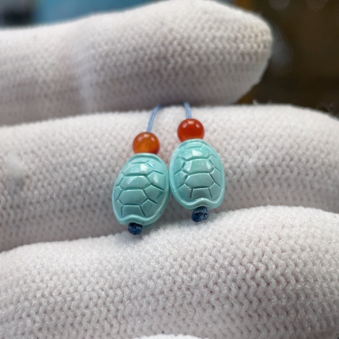 绿松石未镶嵌挂件