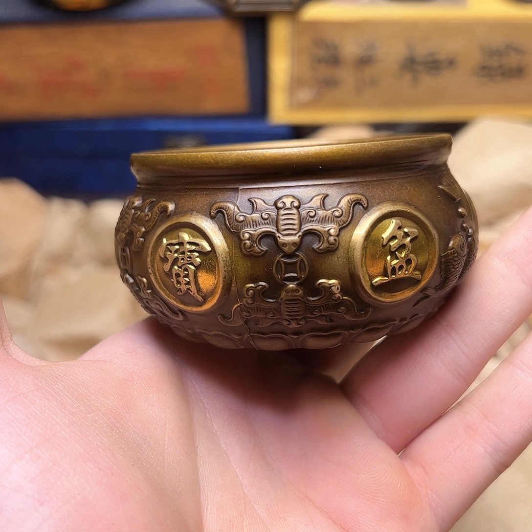 精美铜器点击下单