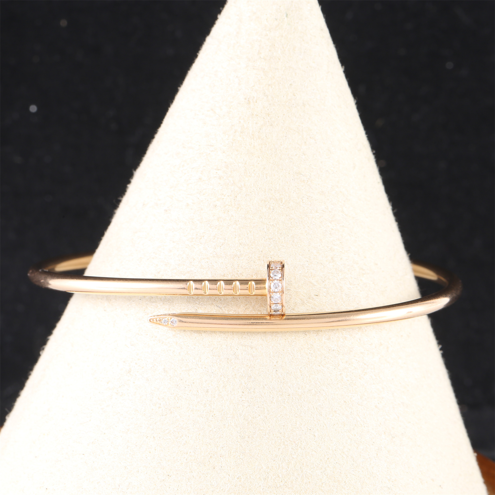 99新 Cartier/卡地亚 小花Jerry P205438176 20钻钉子手镯17号