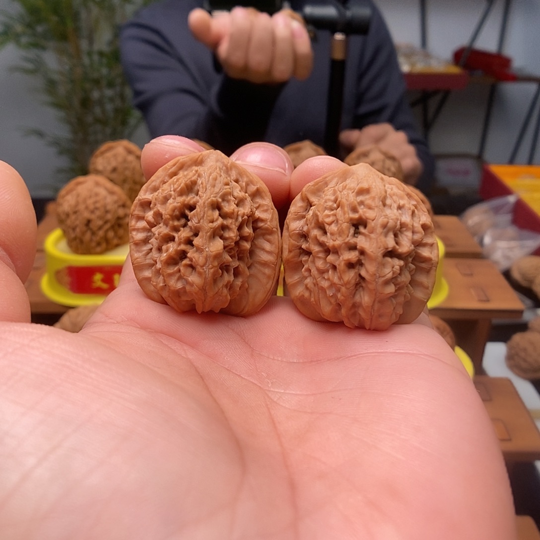 文玩核桃吊坠马老四福利