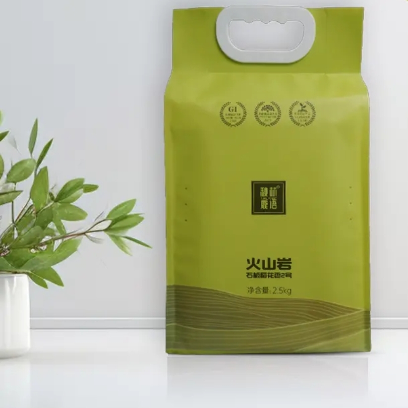 2025石板稻花香2号，产自响水大米核心种植区域渤海镇，米香软糯甜。