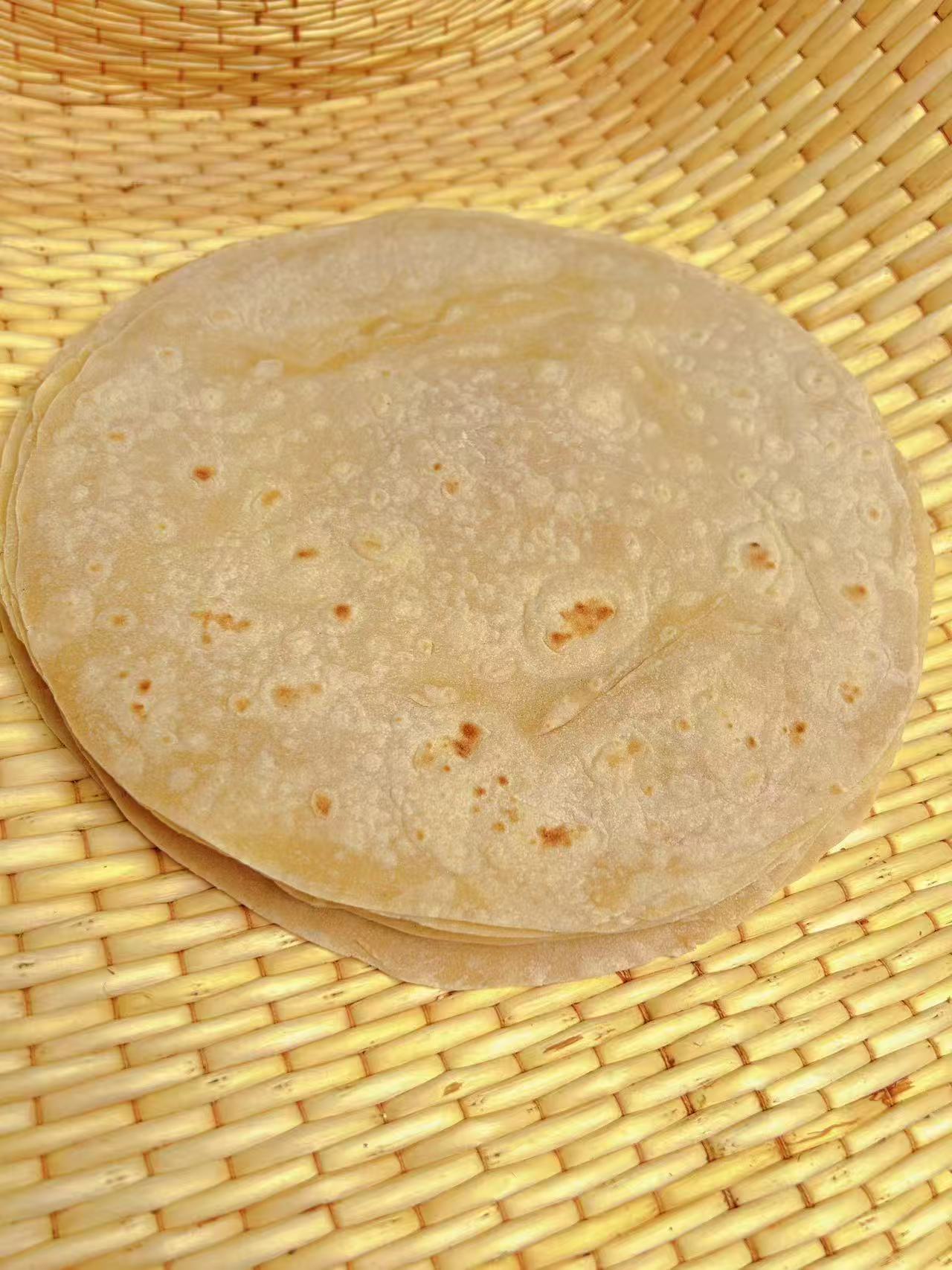 河南手工烙馍，石磨面粉制作，劲道好吃（周礼•密味）