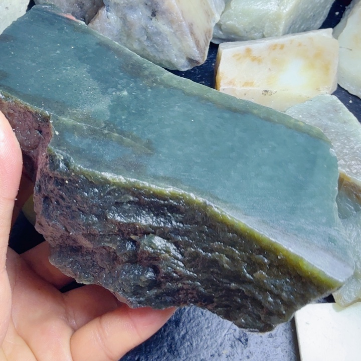 和田玉（糖玉）未镶嵌珠宝奇石