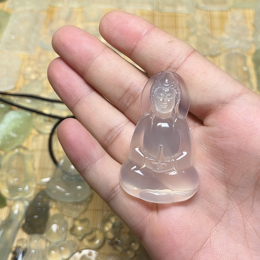 寅***岫玉未镶嵌颈饰吊坠