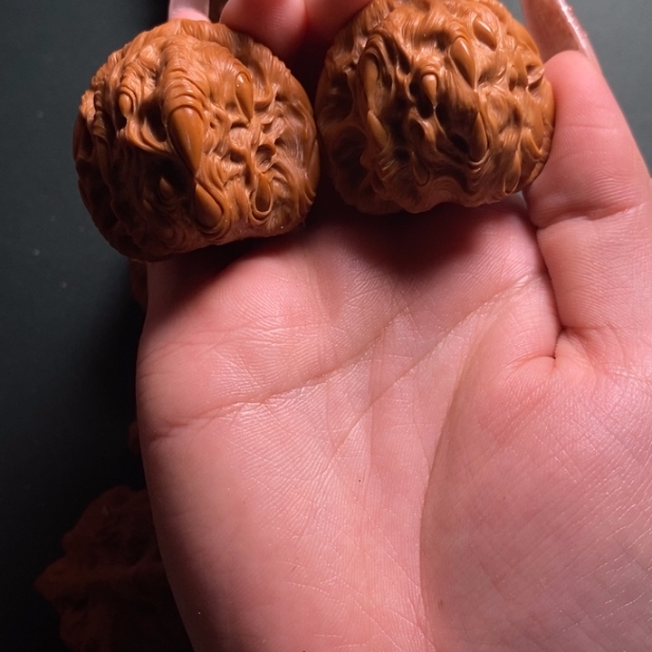 J***e文玩核桃白狮子福利吞噬38