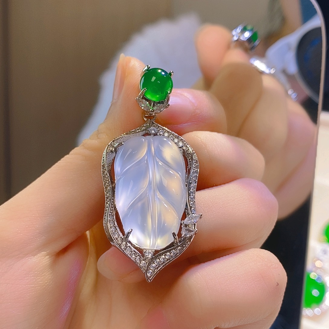 锆石铜合金白富美