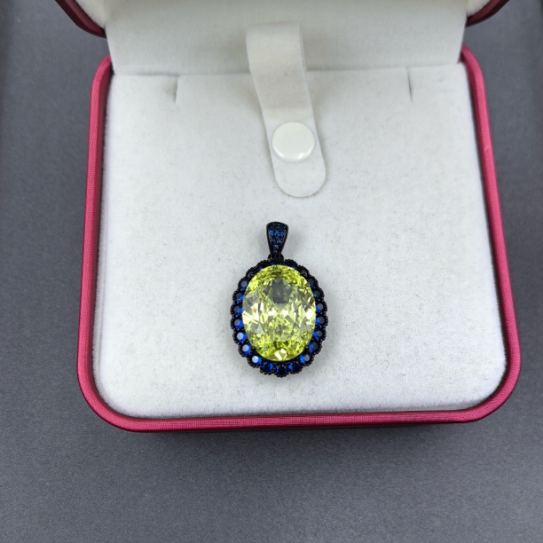     【经典永恒  光芒四射】 吊坠 GDJ9207