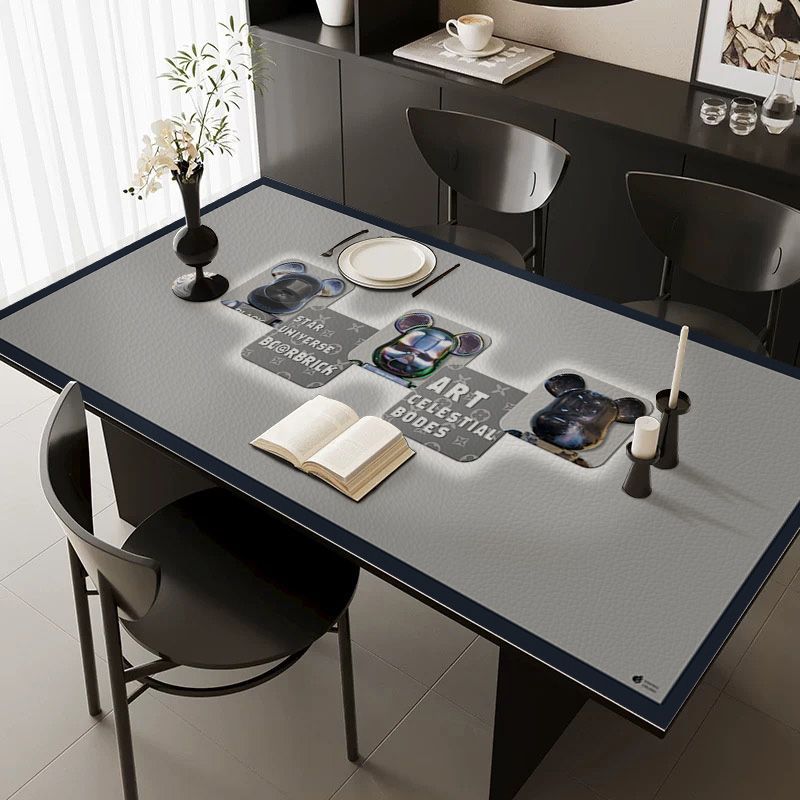 高颜值餐桌垫轻奢复古简约皮革桌垫防油防水茶几垫隔热耐脏桌布
