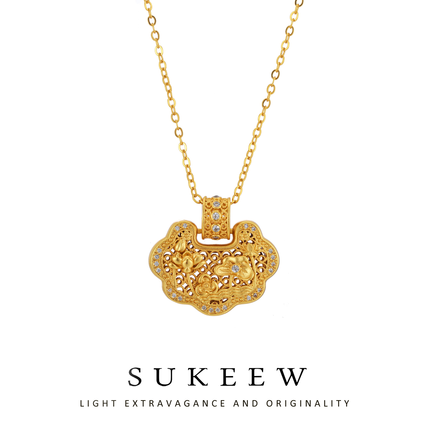 SUKEEW/酥可 镀k金 新中式花丝平安锁荷花精致项链760208