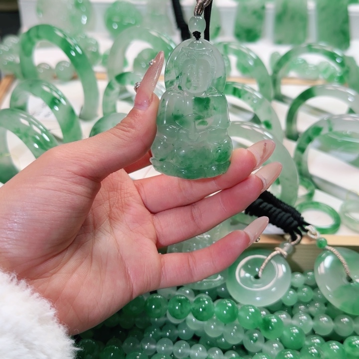 石英质玉吊坠(赠链)未镶嵌