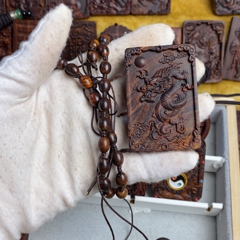 黄花梨/降香黄檀吊坠小**洲黄花梨黄花梨