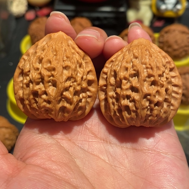 文玩核桃38+尺金牛，