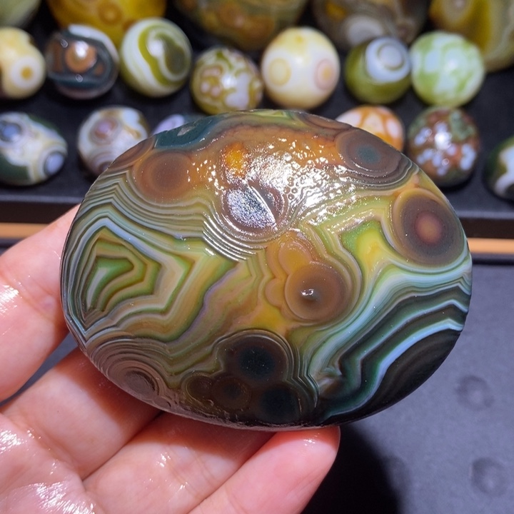 未镶嵌玛瑙/玉髓珠宝半成品95