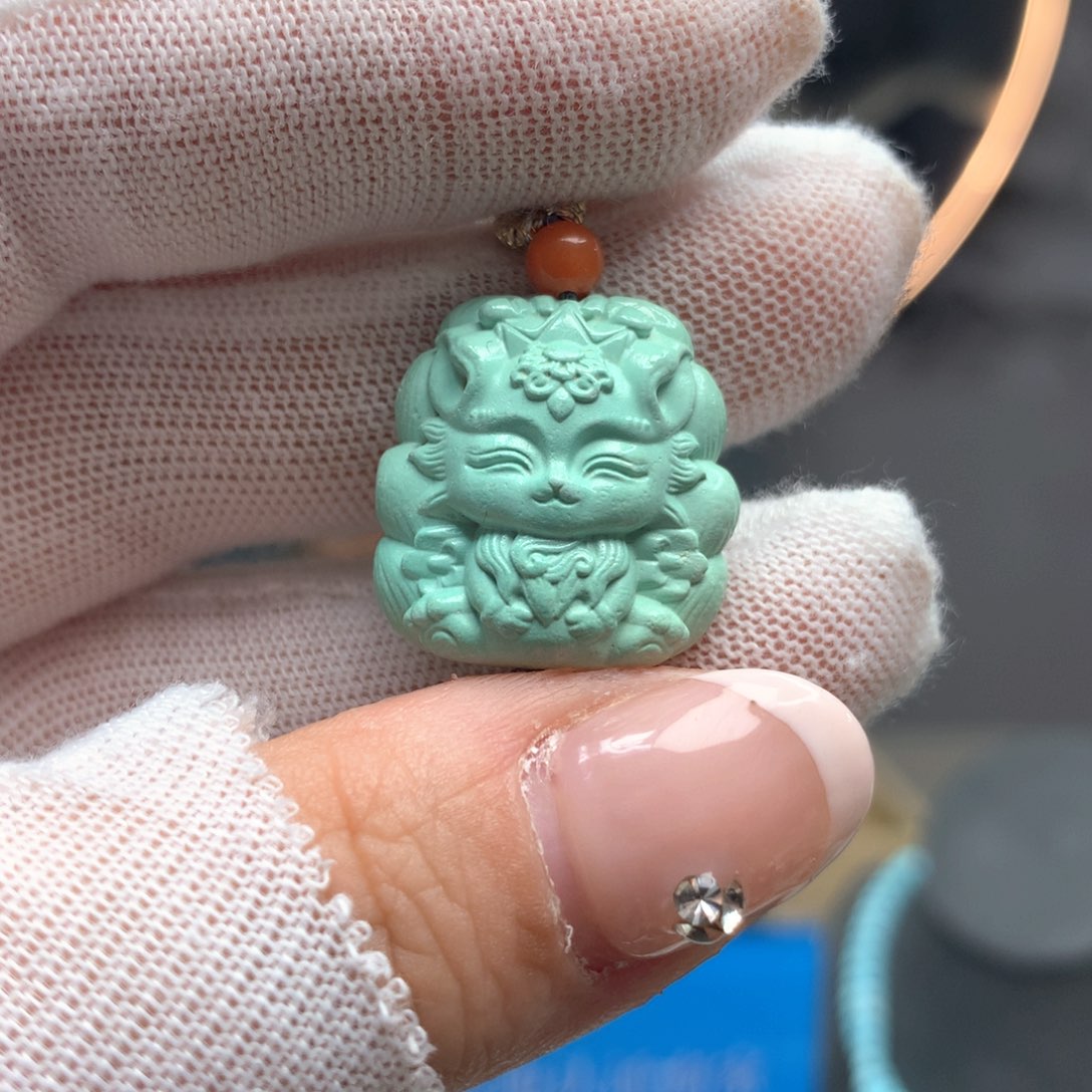 绿松石未镶嵌挂件